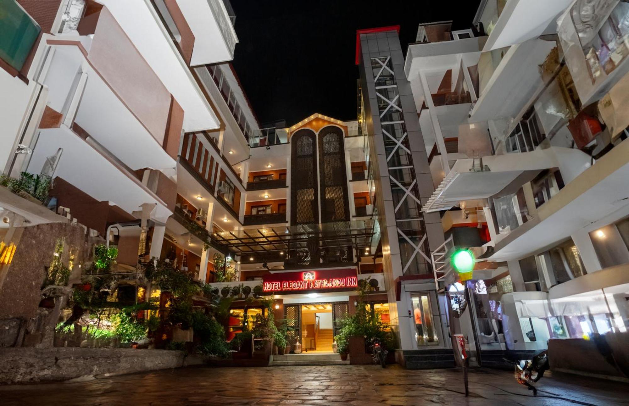 Hotel Elegant 3*